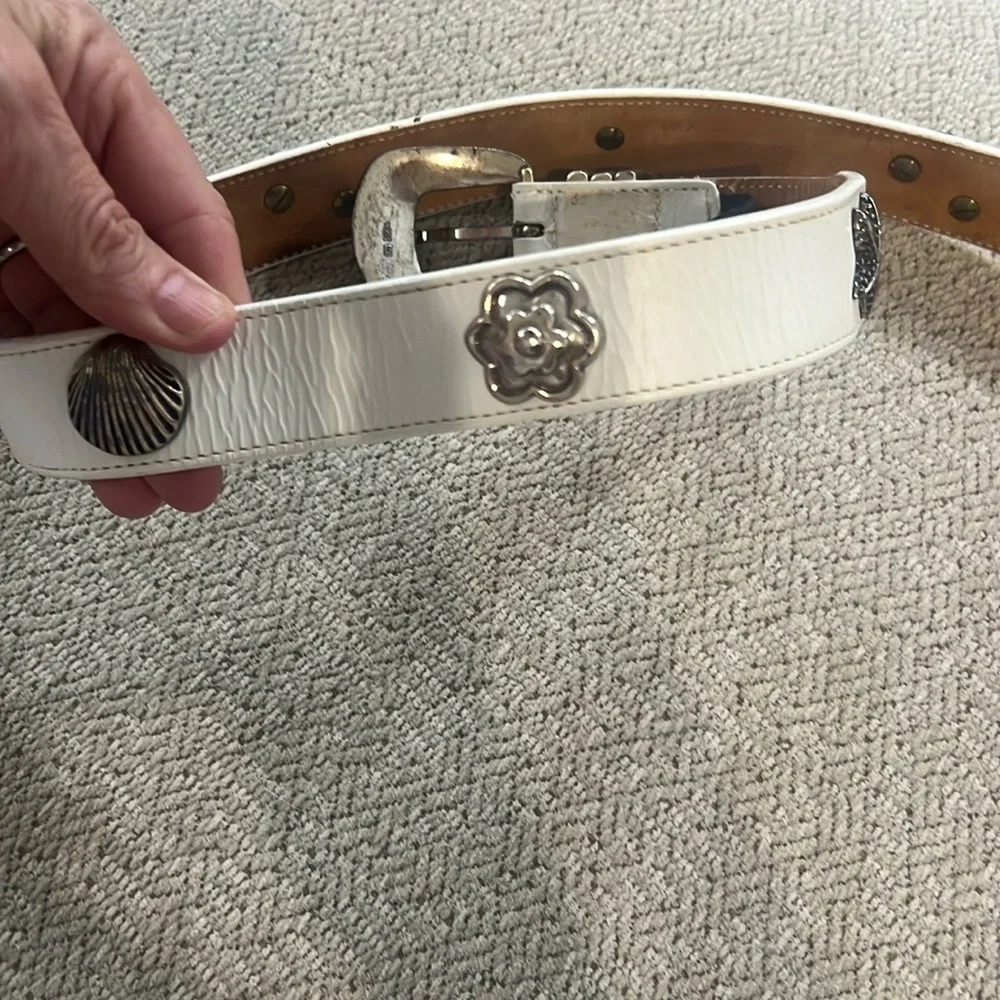 Vintage Brighton White Leather sea shell Belt with Silver Accents